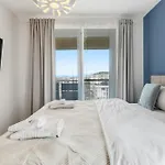 Apartman Cozy Grand Luxury - Coresi Promenade *