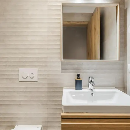 Grand Luxury - Coresi Promenade Apartment *