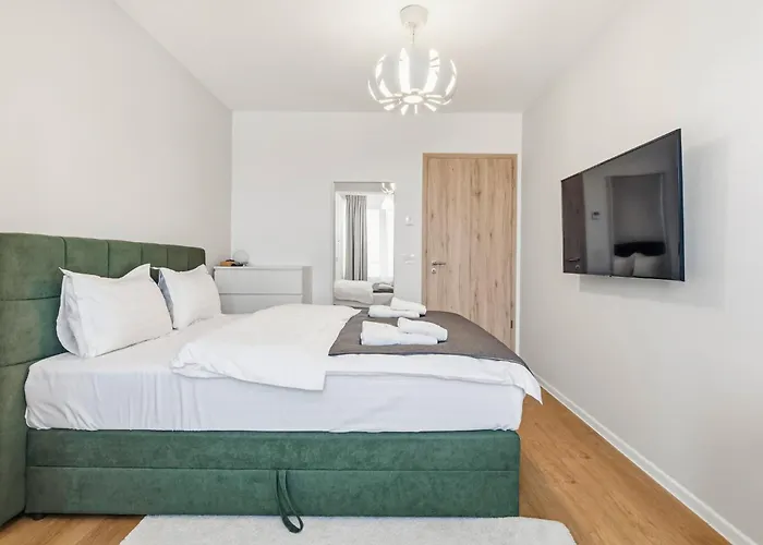 Grand Luxury - Coresi Promenade Apartment Brasov