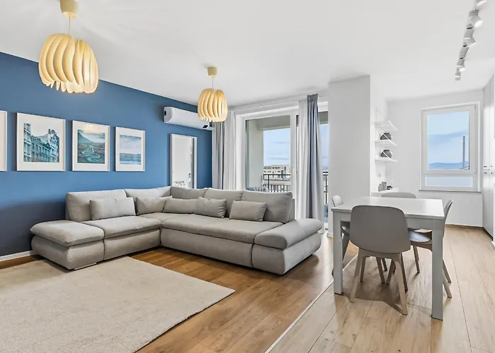 Grand Luxury - Coresi Promenade Apartment *